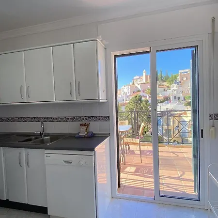 Mit Privatpool Fuer 7 Personen Ca 150 Qm In Nerja, Andalusien Costa Del Sol Tatil Evi *